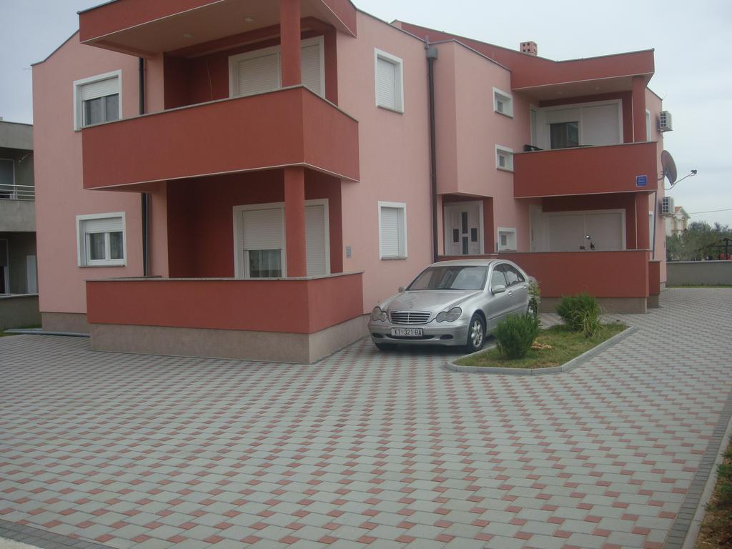 Apartments Vladimir Privlaka  Eksteriør bilde