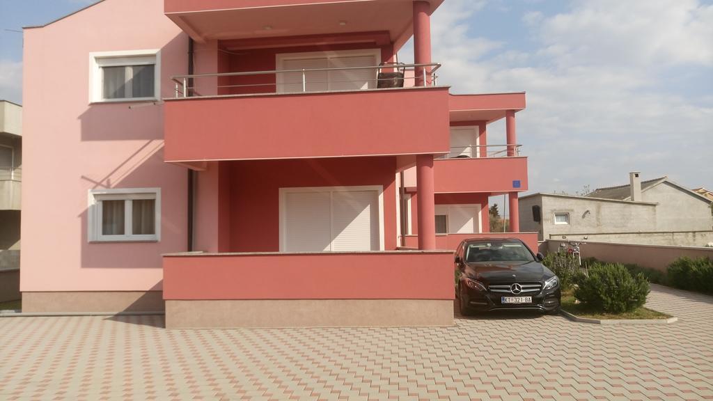 Apartments Vladimir Privlaka  Eksteriør bilde